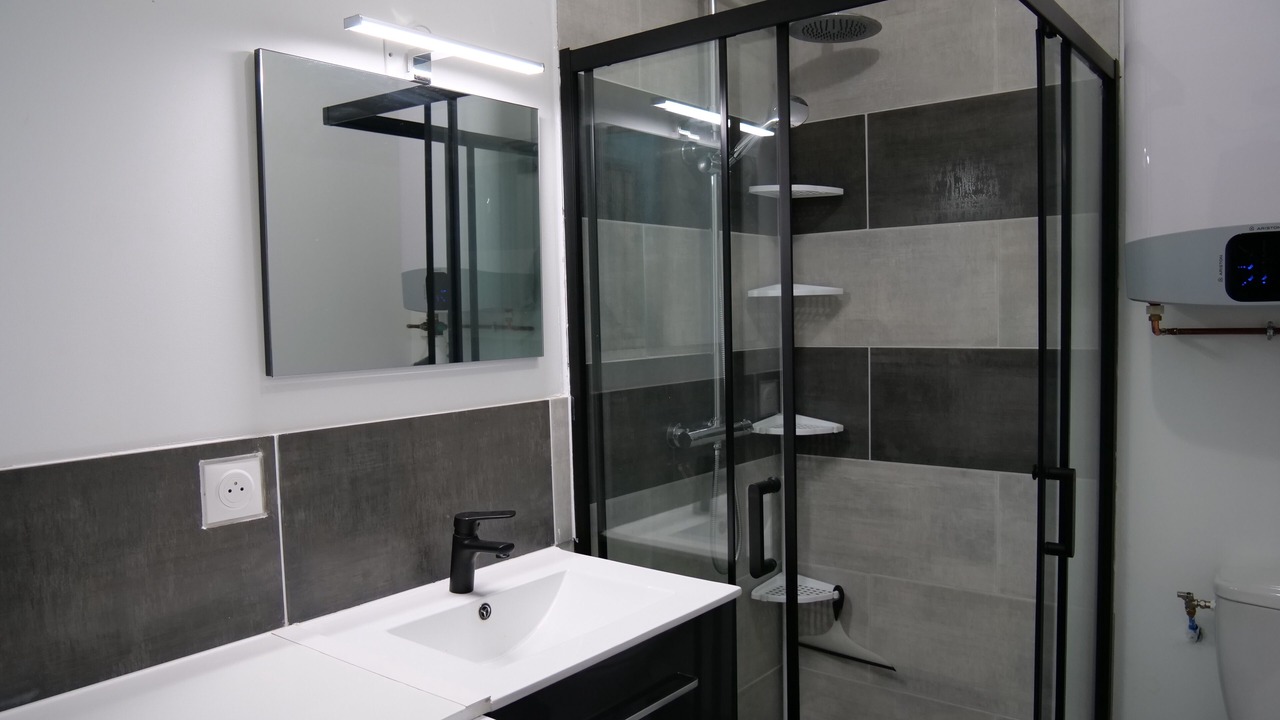 Photo of Bathroom in Salavas