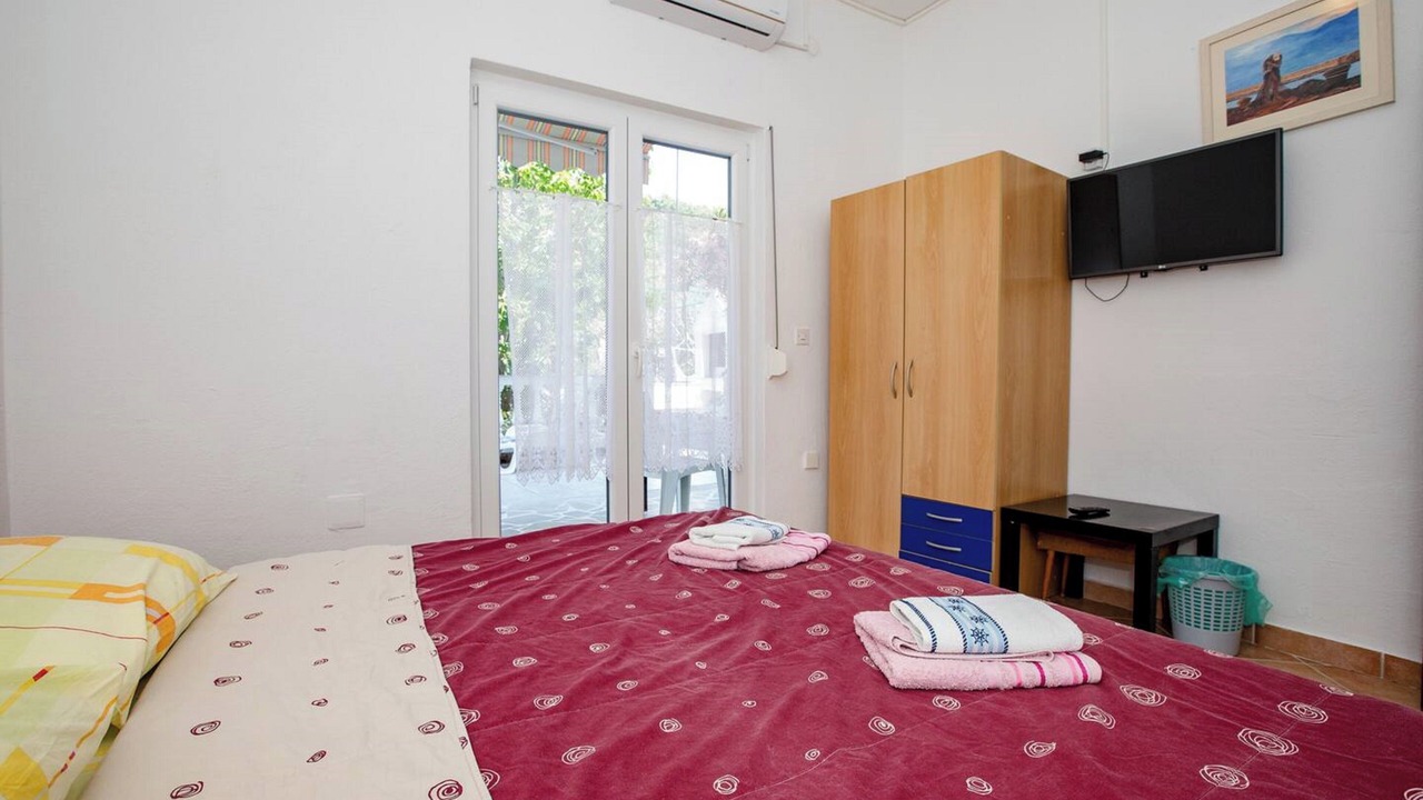 Photo of Bedroom in Banjol