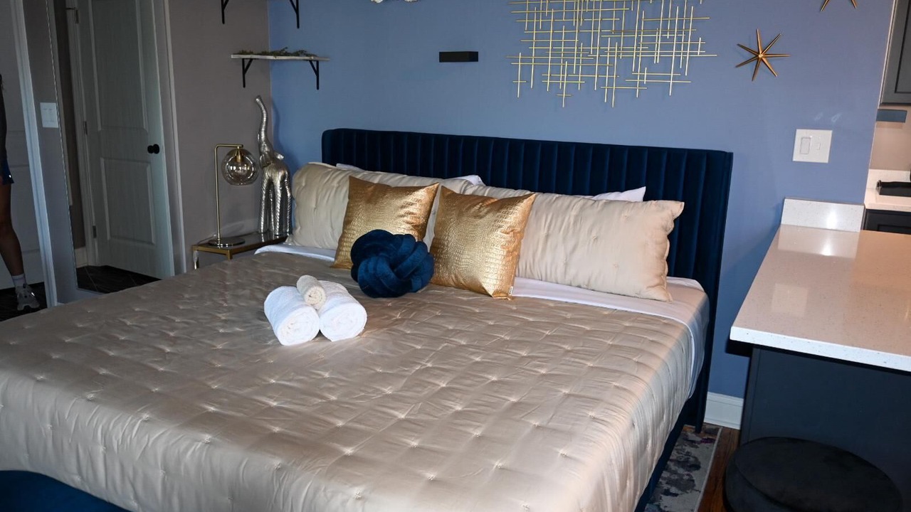 Photo of Bedroom in University District