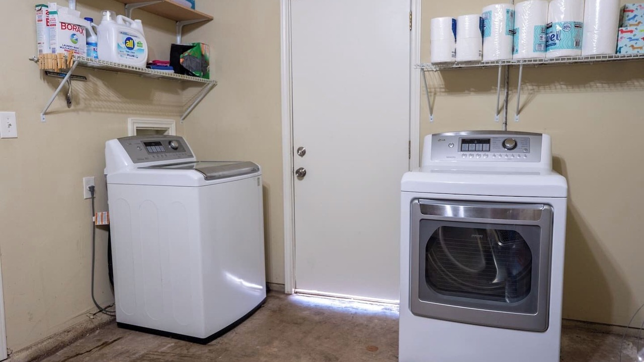 Photo of Bedroom in South Manchaca