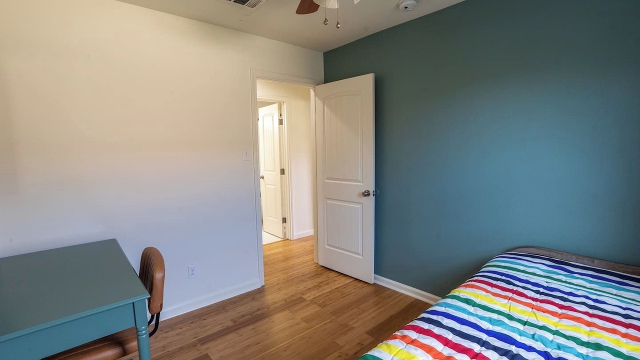 Photo of Bedroom in South Manchaca