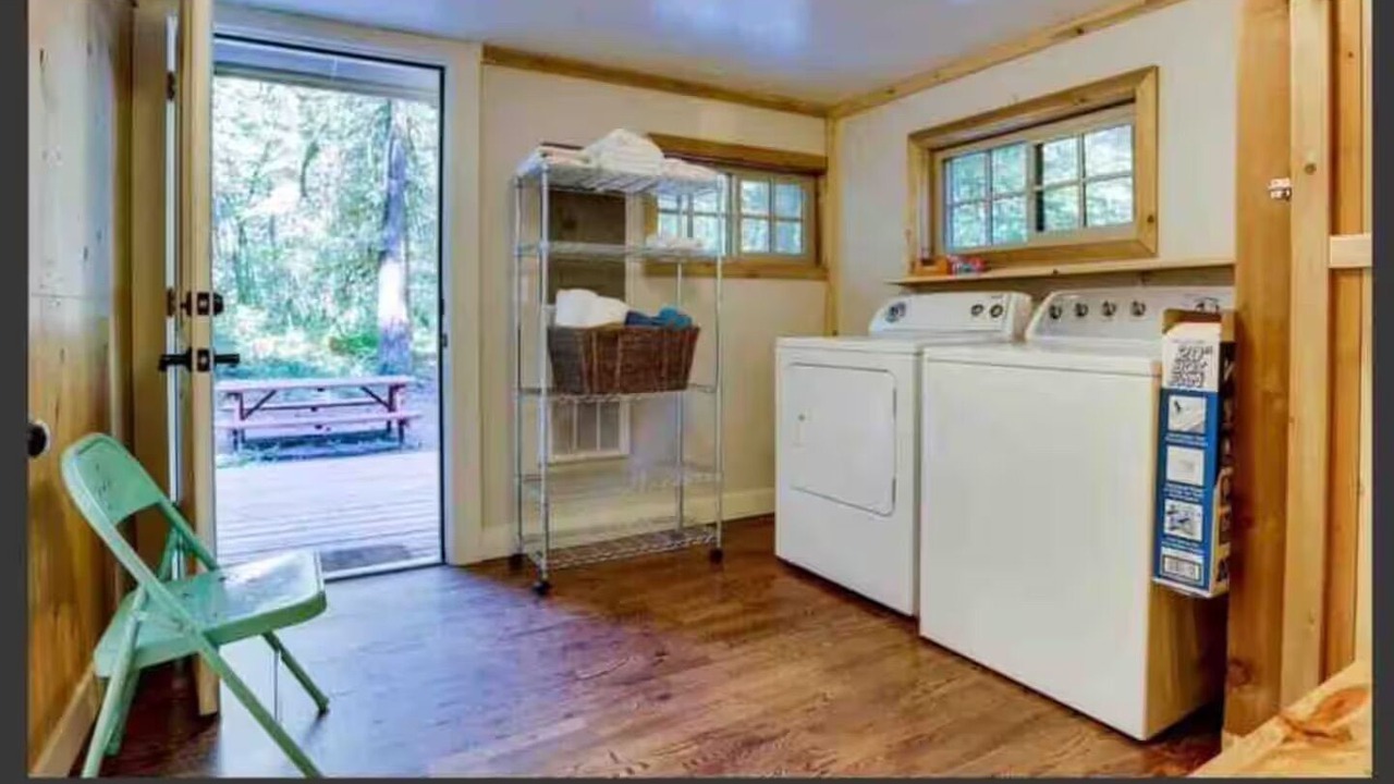 Photo of Others in Zigzag