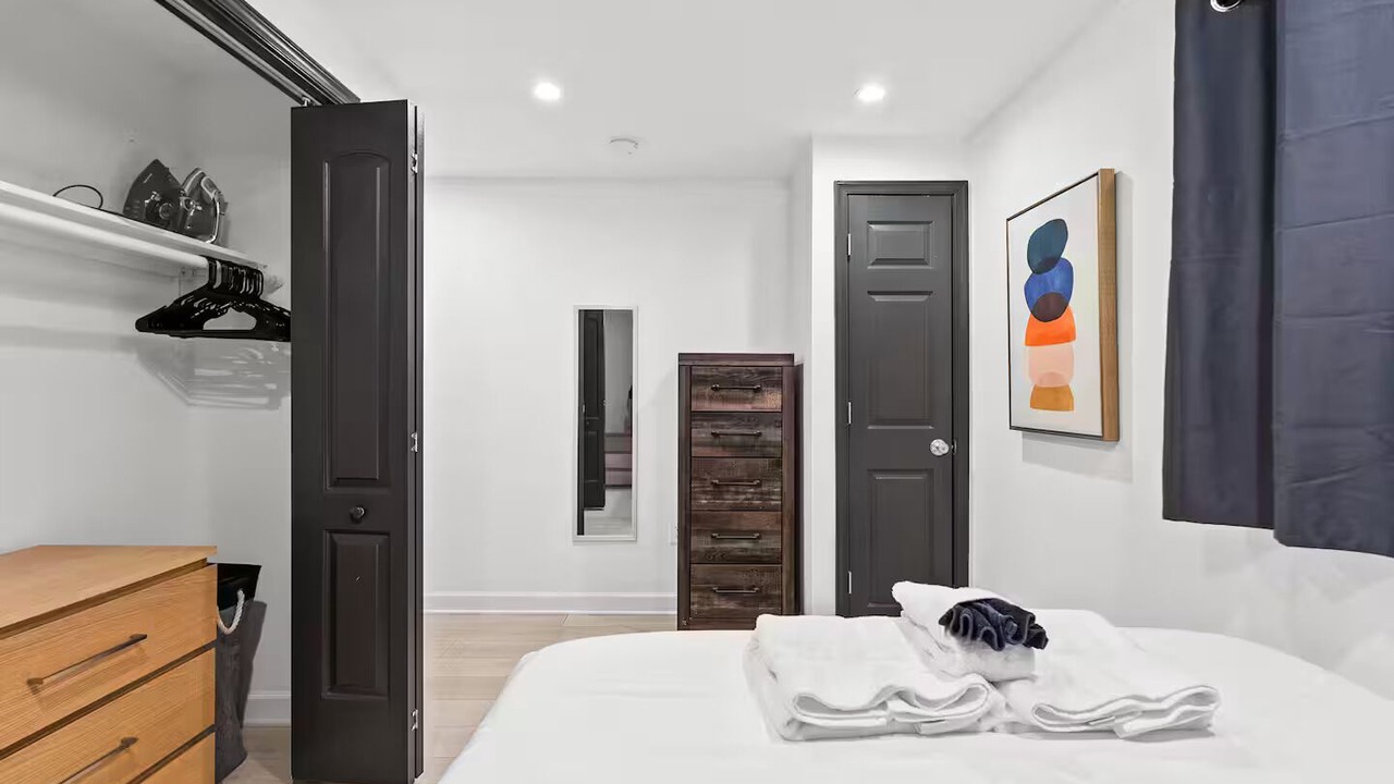 Photo of Bedroom in Columbia Heights