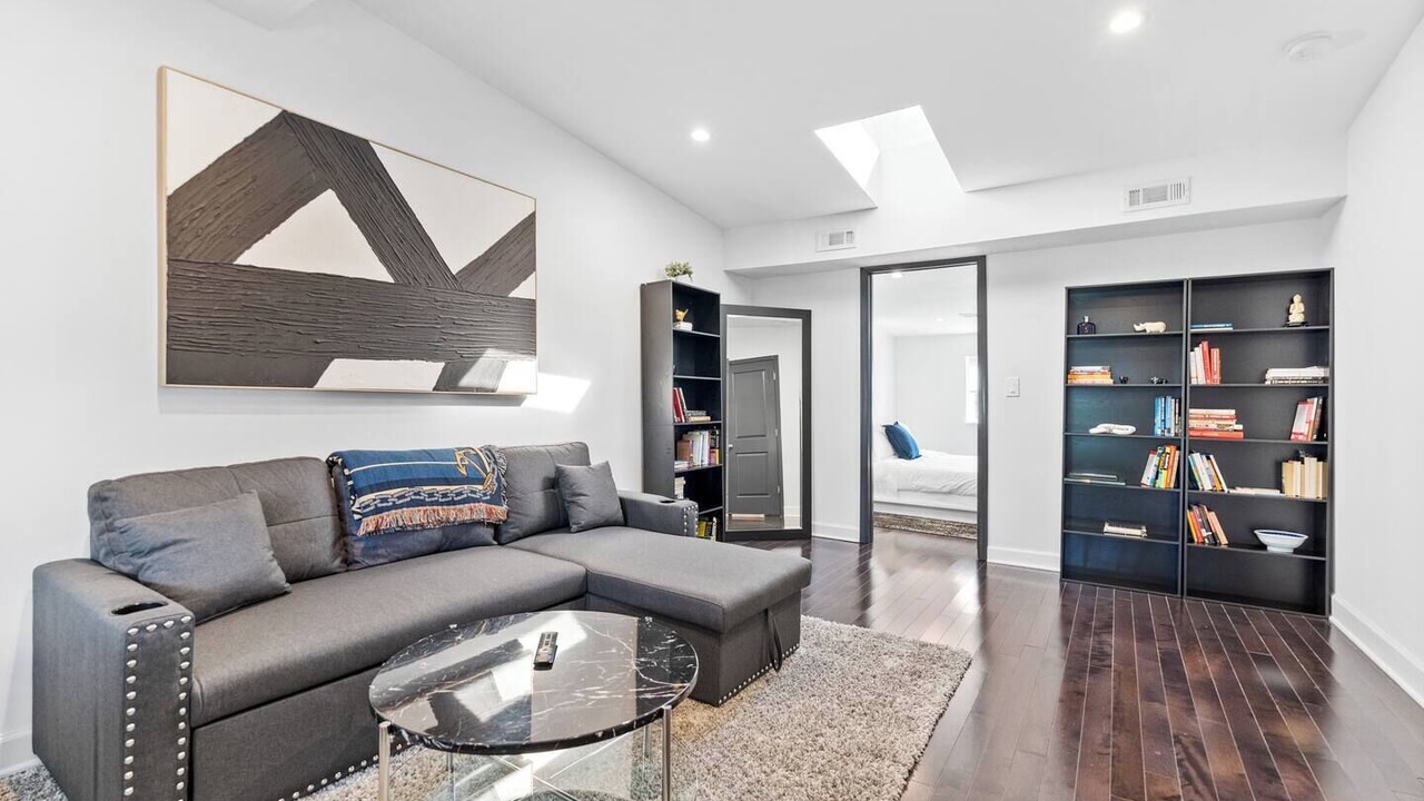 Photo of Livingroom in Columbia Heights