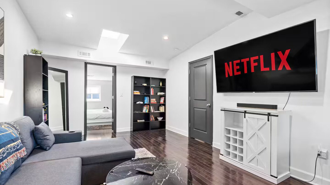 Photo of Livingroom in Columbia Heights