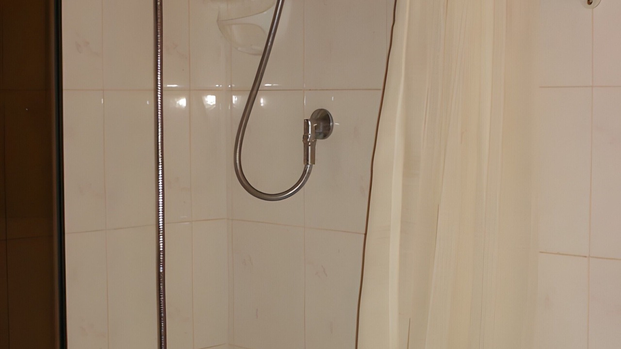 Photo of Bathroom in Salinelles