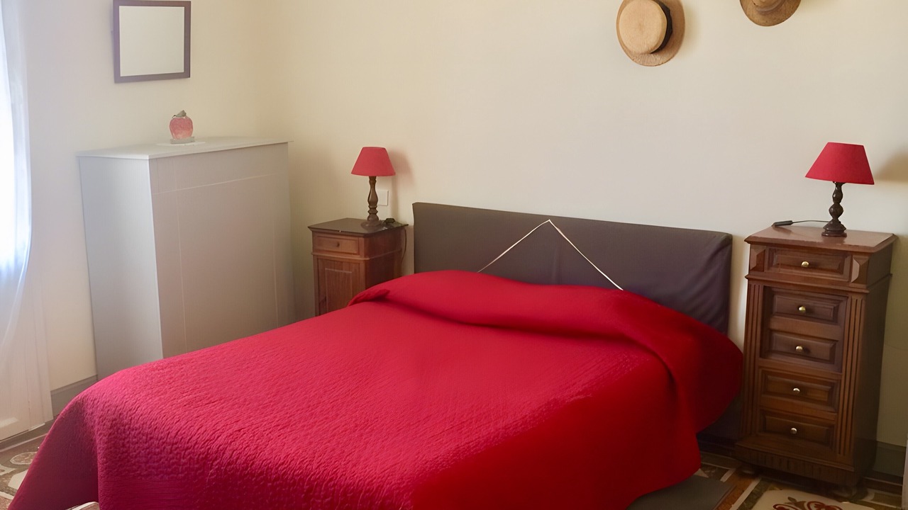 Photo of Bedroom in Salinelles