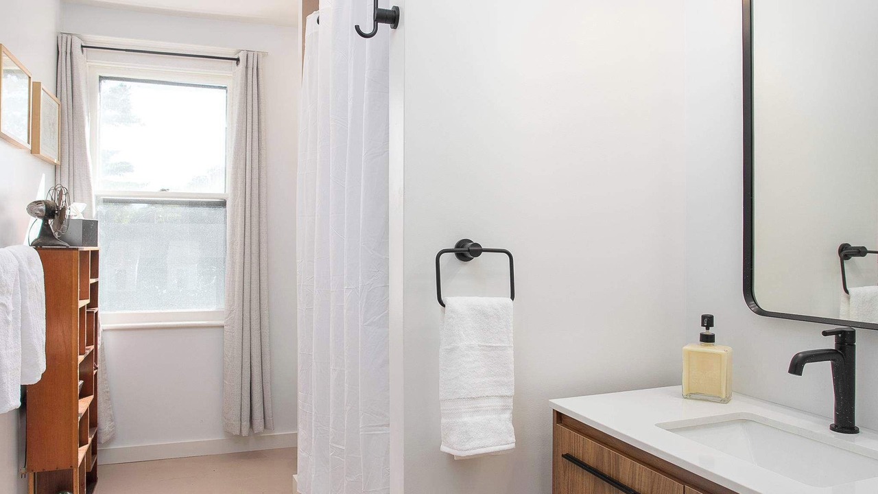 Photo of Bathroom in Great Barrington