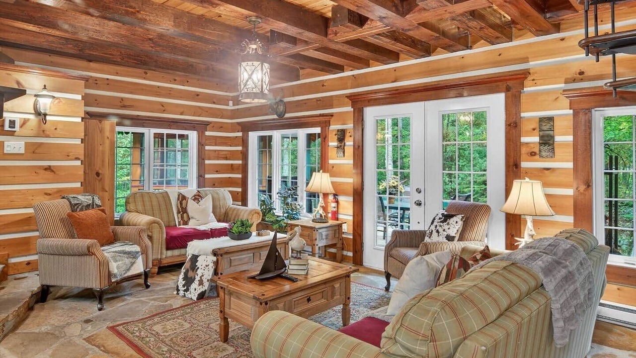 Photo of Livingroom in Saint-Alexis-des-Monts