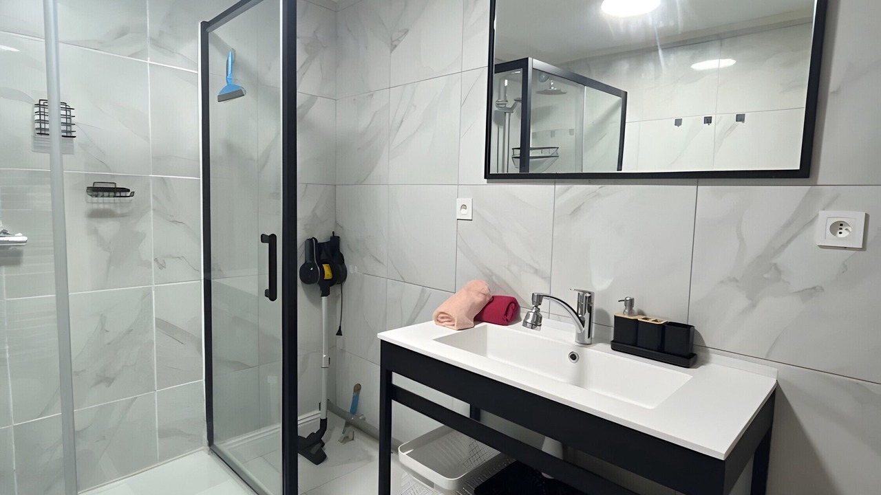 Photo of Bathroom in Malakoff