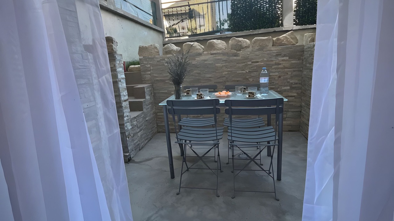 Photo of Outdoor in Malakoff