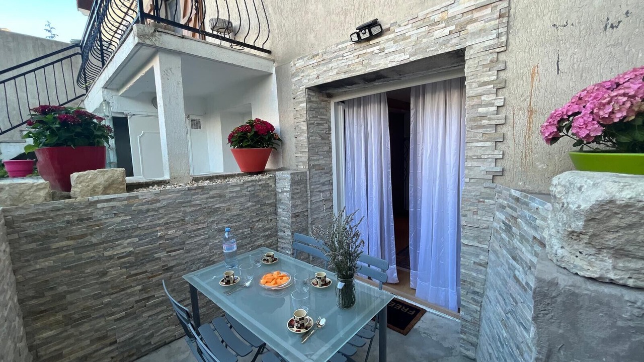 Photo of Outdoor in Malakoff