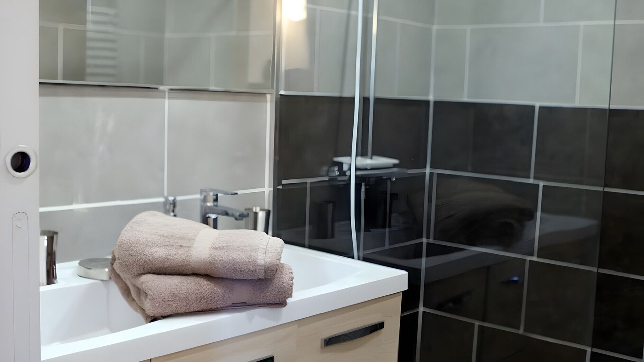 Photo of Bathroom in Civray-de-Touraine