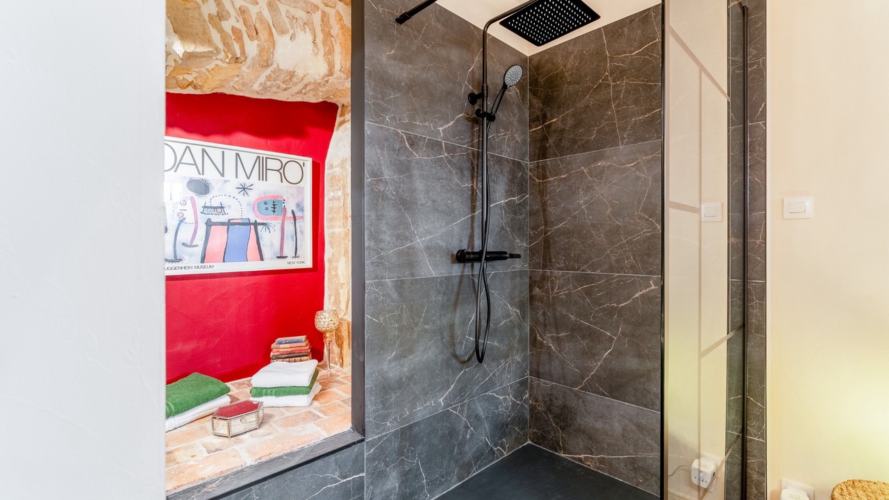 Photo of Bathroom in Barjac