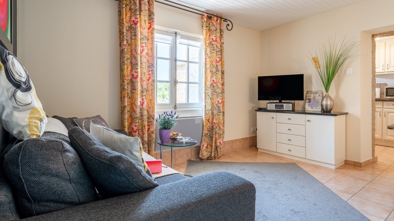 Photo of Livingroom in Barjac