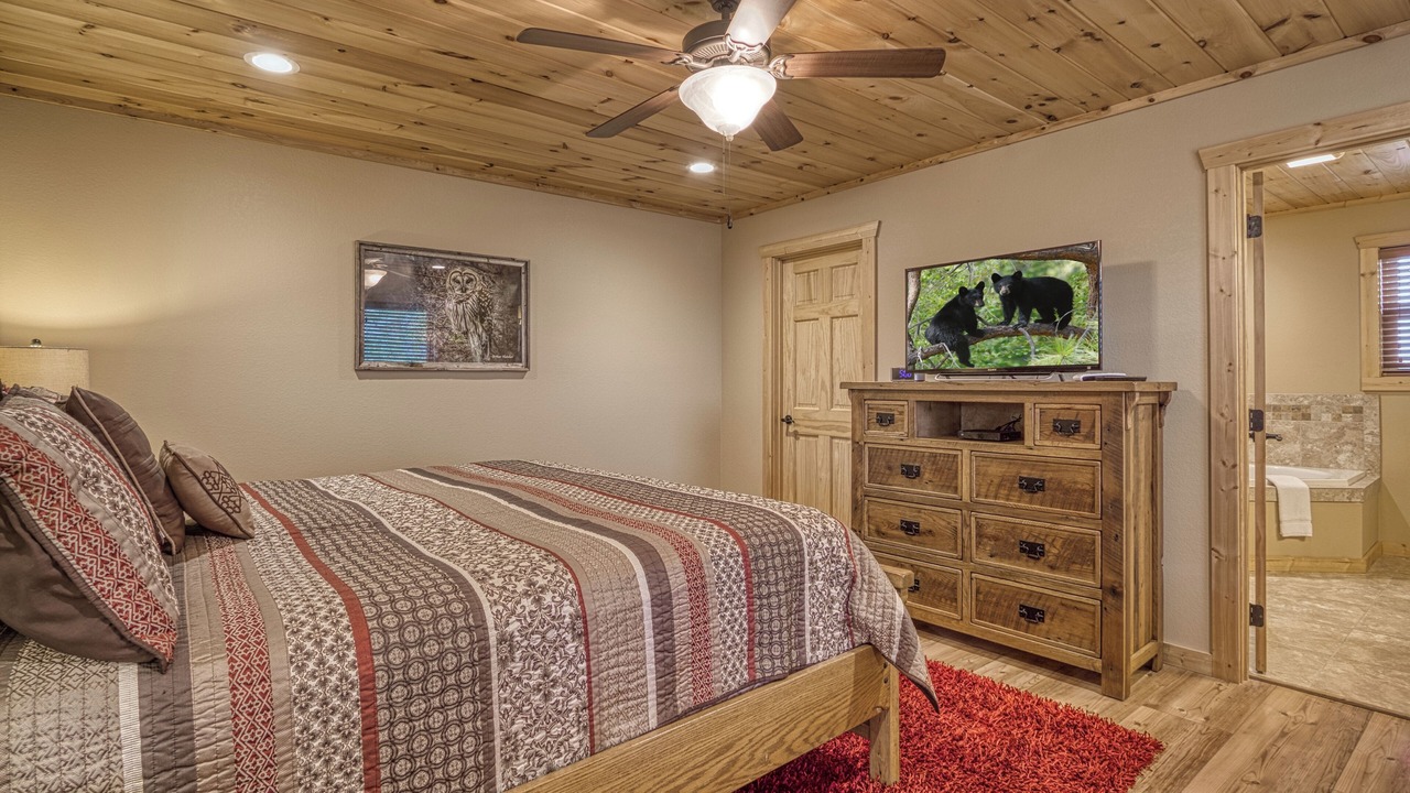 Photo of Bedroom in Wears Valley