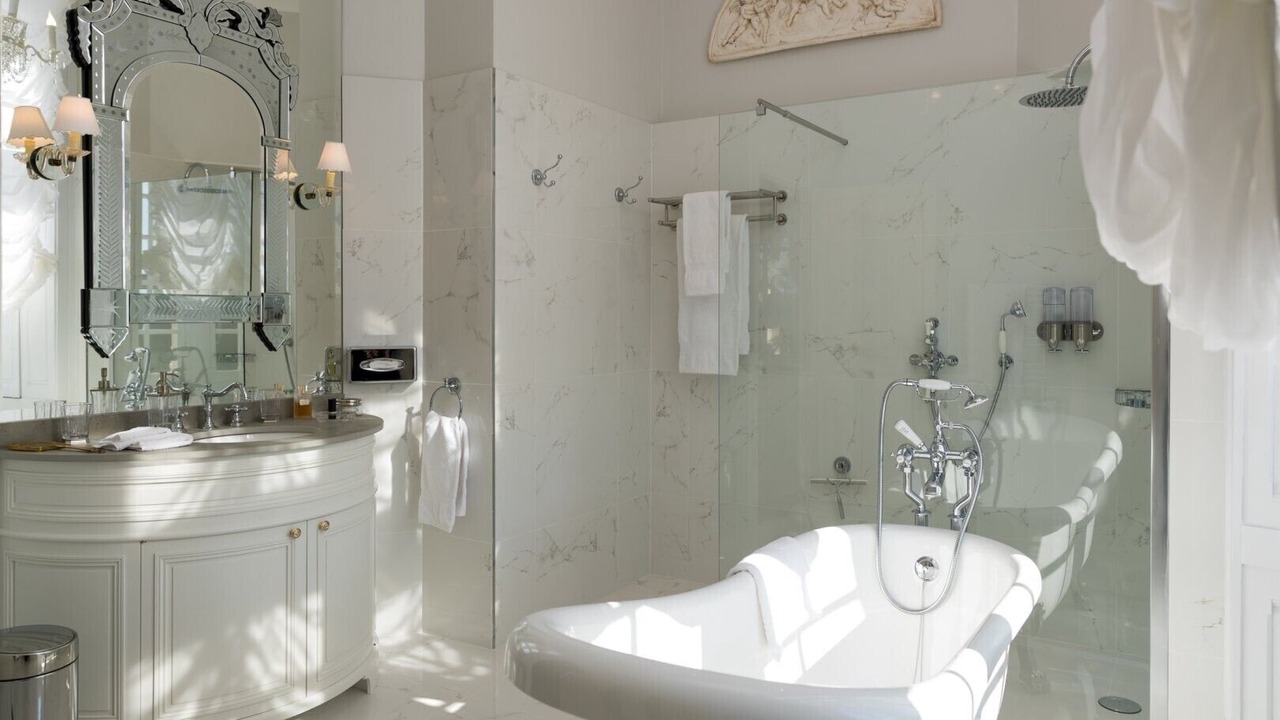 Photo of Bathroom in Azay-sur-Cher