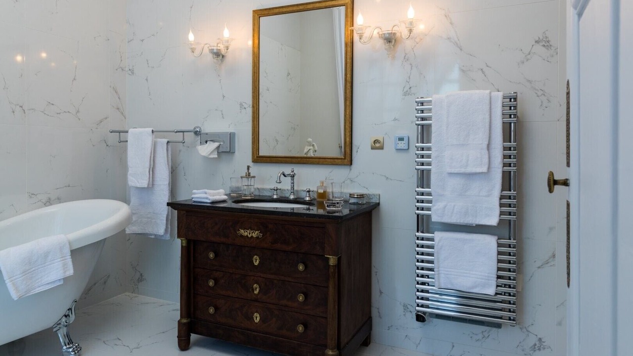 Photo of Bathroom in Azay-sur-Cher