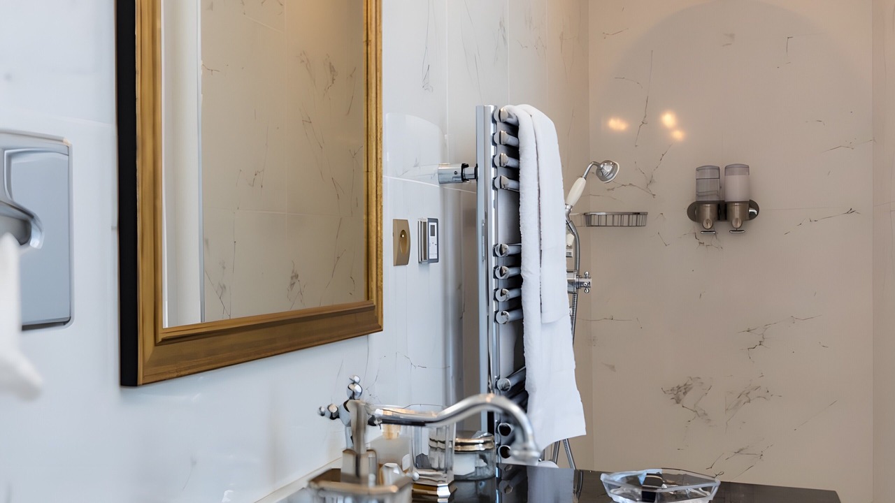 Photo of Bathroom in Azay-sur-Cher