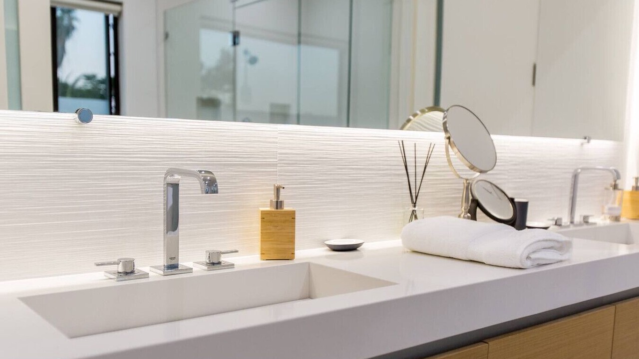 Photo of Bathroom in Melrose