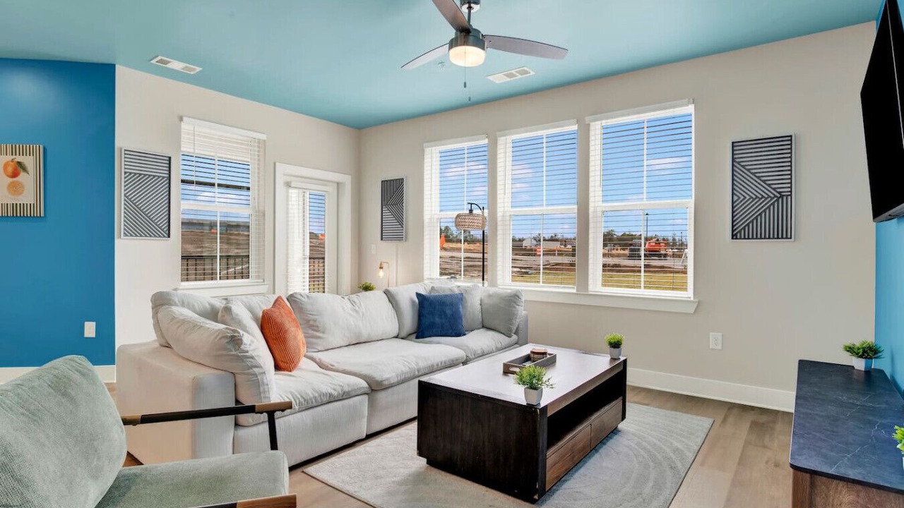 Photo of Livingroom in Pooler