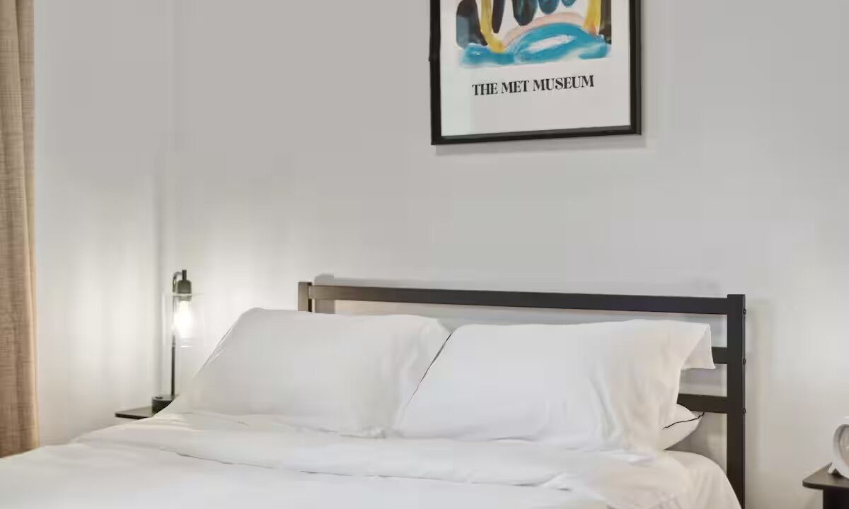 Photo of Bedroom in Ottawa Division