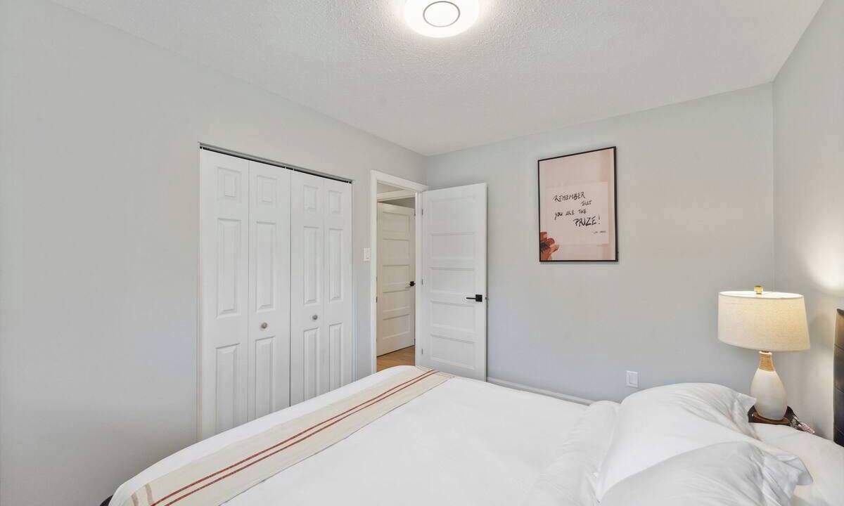 Photo of Bedroom in Ottawa Division