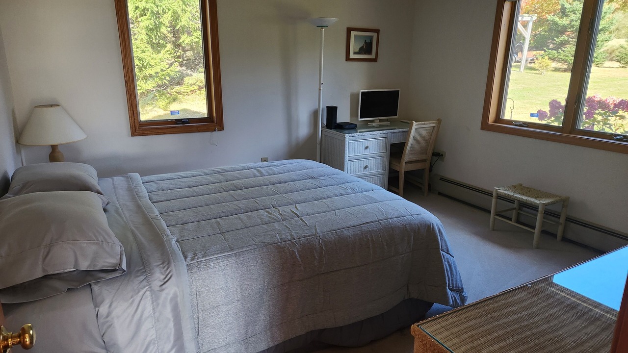 Photo of Bedroom in Lamoine