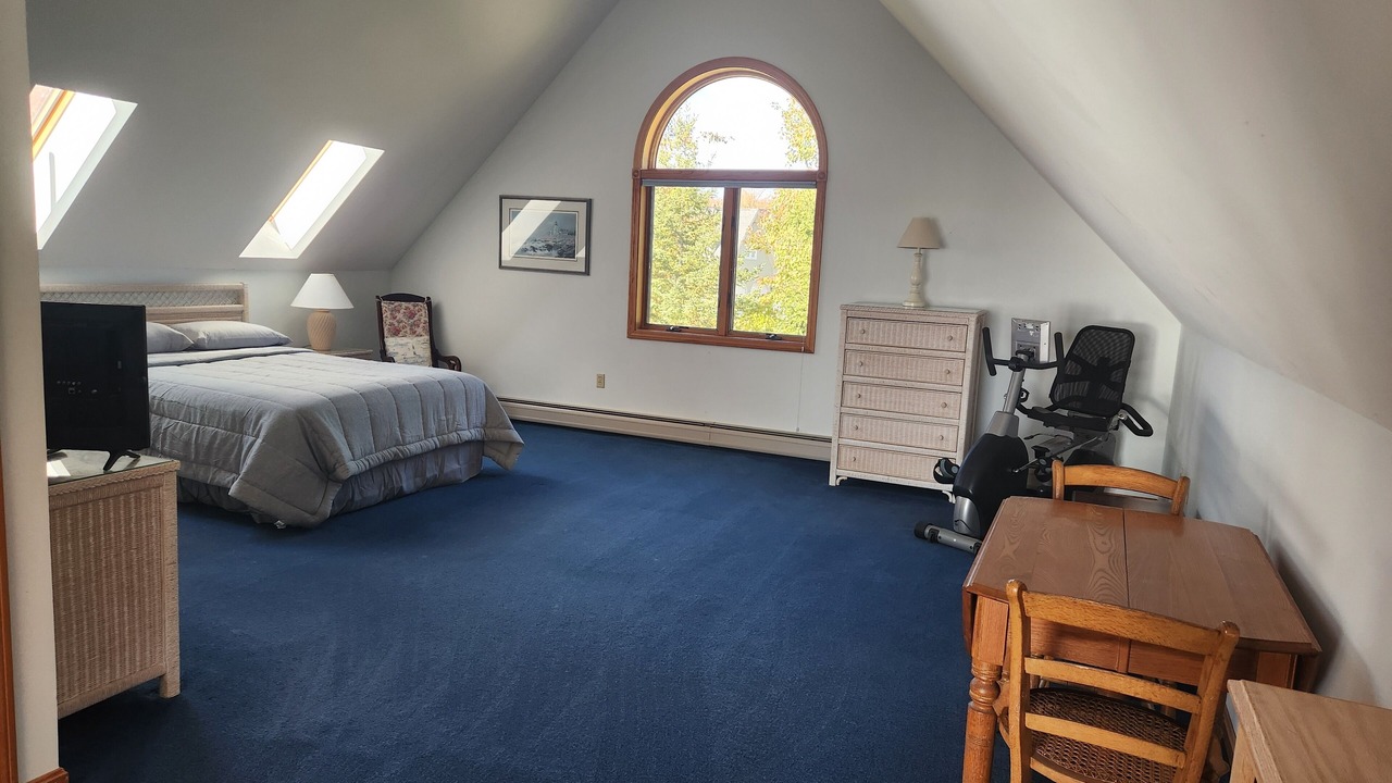 Photo of Bedroom in Lamoine
