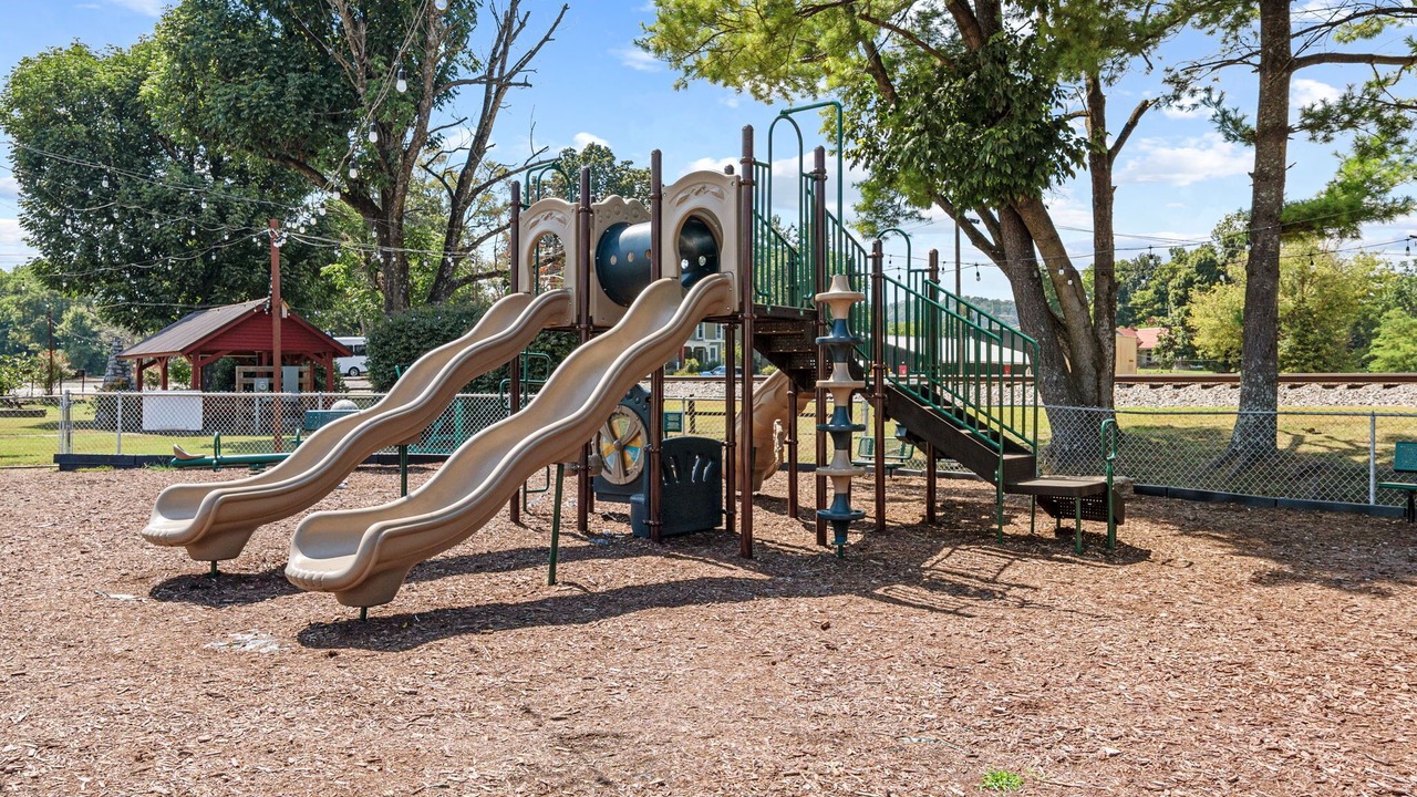 Photo of Others in Cave City