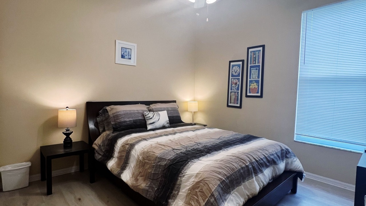 Photo of Bedroom in River Pointe