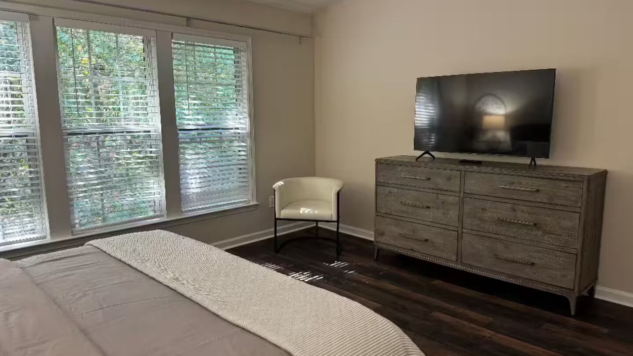 Photo of Bedroom in Gwinnett Place