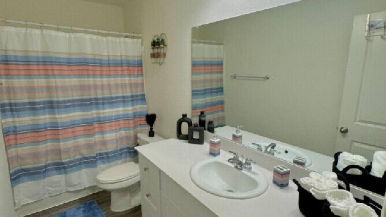 Photo of Bathroom in Crowley