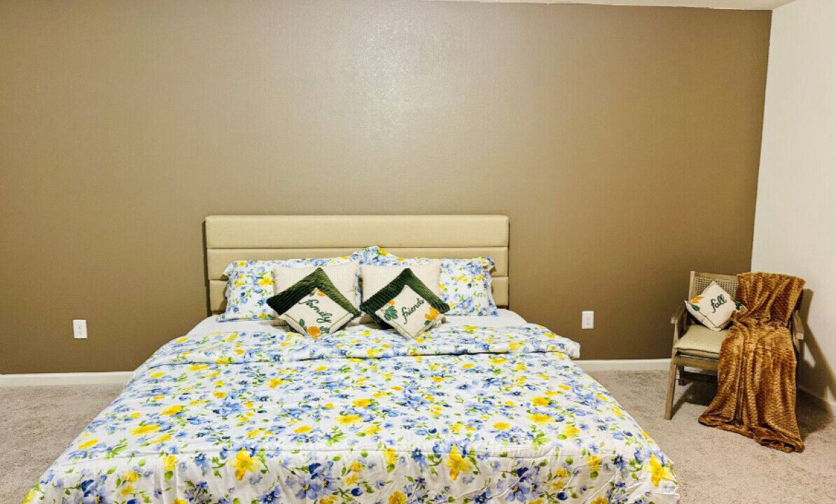 Photo of Bedroom in Crowley