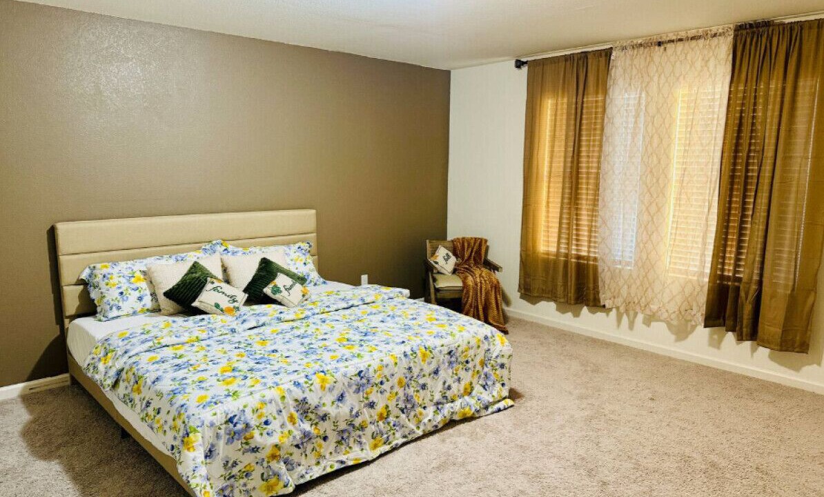 Photo of Bedroom in Crowley