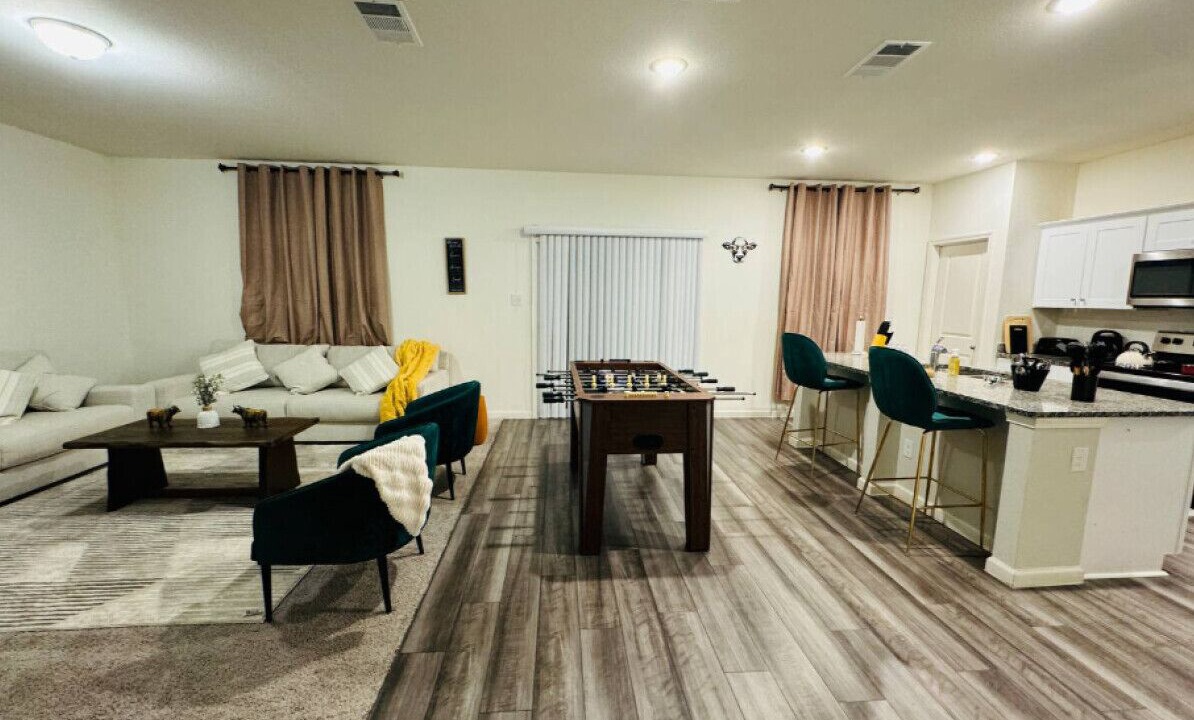 Photo of Bedroom in Crowley