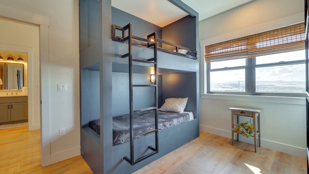 Photo of Bedroom in Springerville