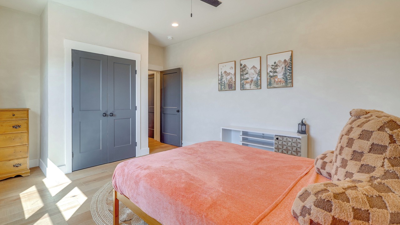 Photo of Bedroom in Springerville