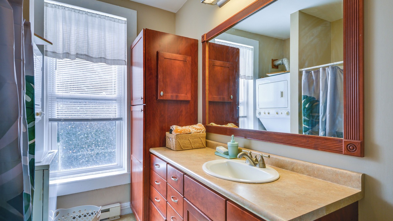 Photo of Bathroom in Town of Hounsfield