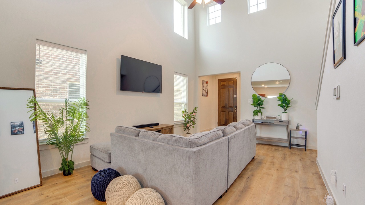 Photo of Livingroom in Forney