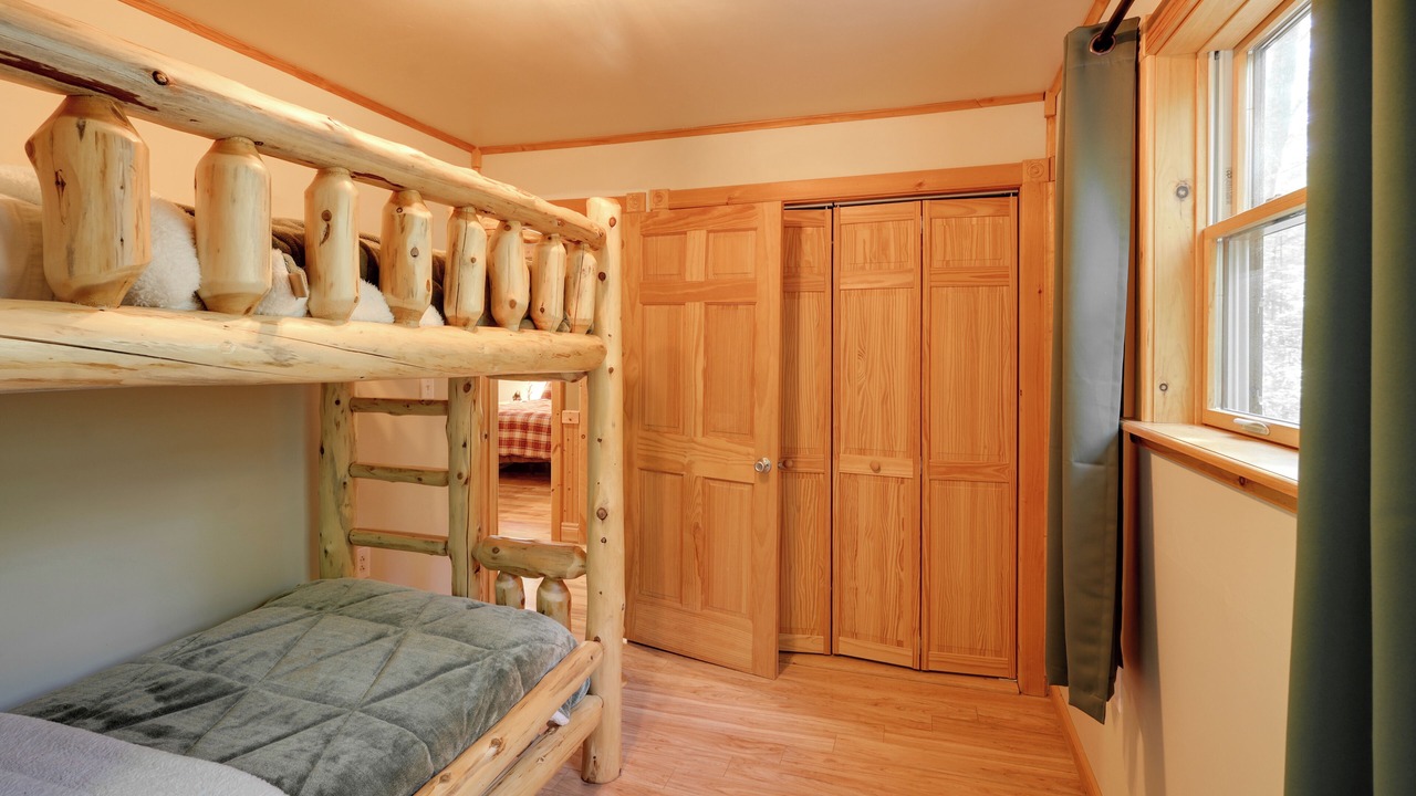 Photo of Bedroom in Jay