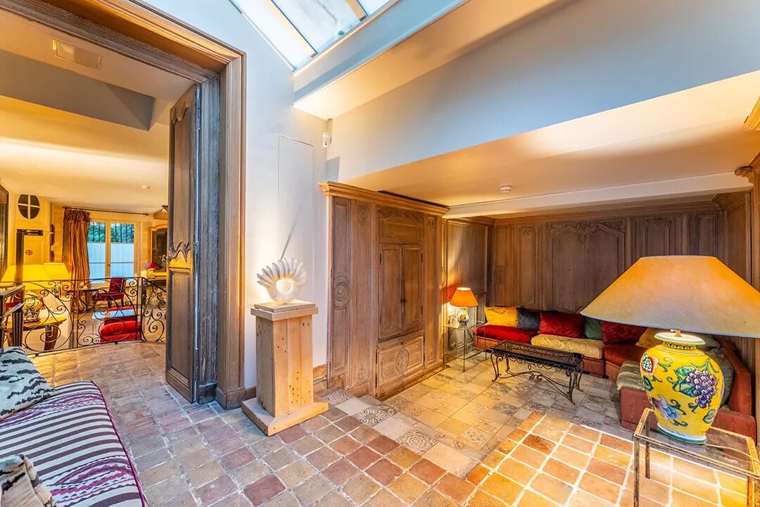 Photo of Livingroom in Arsenal