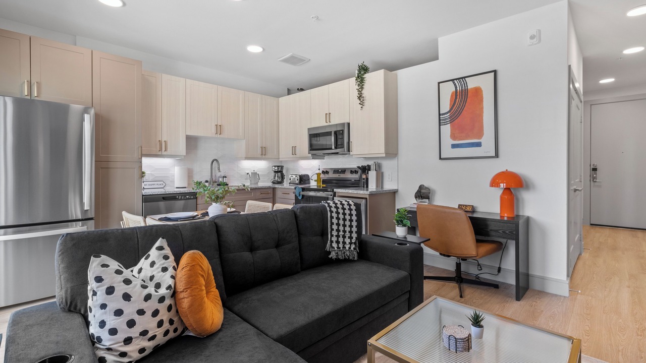 Photo of Livingroom in McNeil