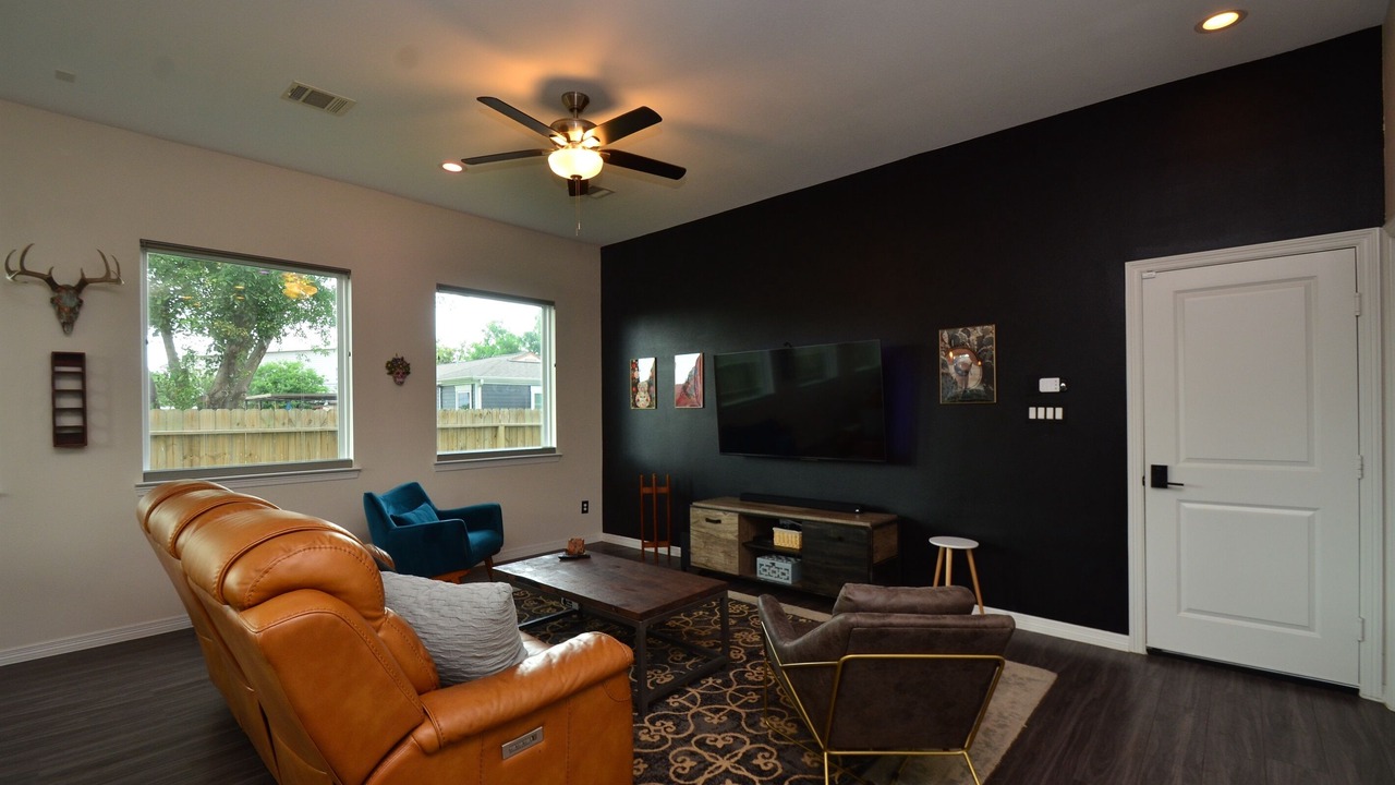 Photo of Livingroom in Houston