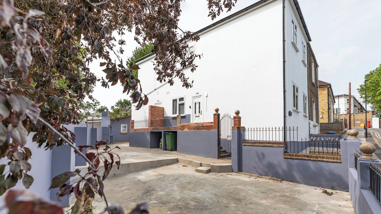 Photo of Outdoor in Plumstead