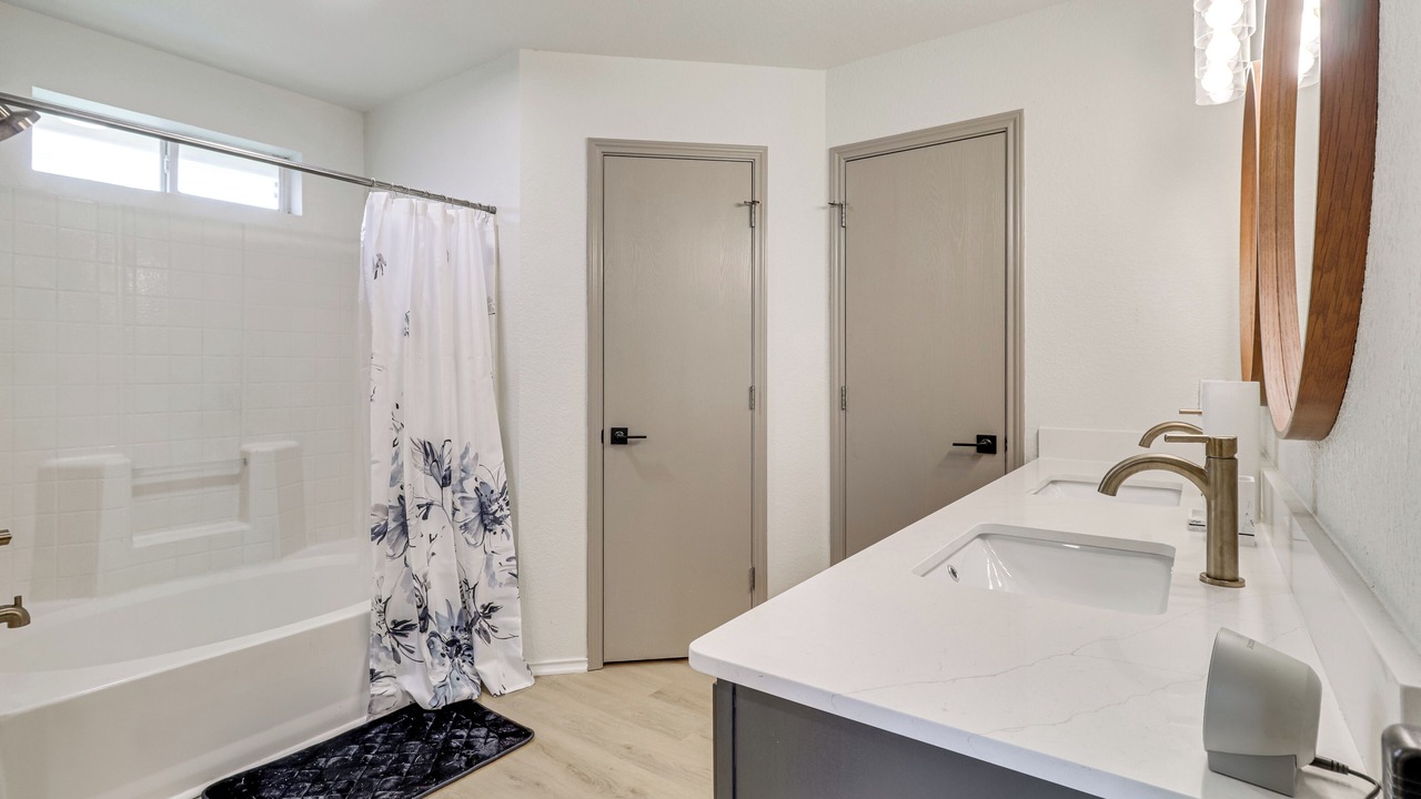 Photo of Bathroom in Killeen
