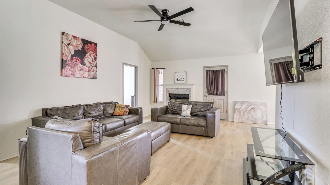 Photo of Livingroom in Killeen