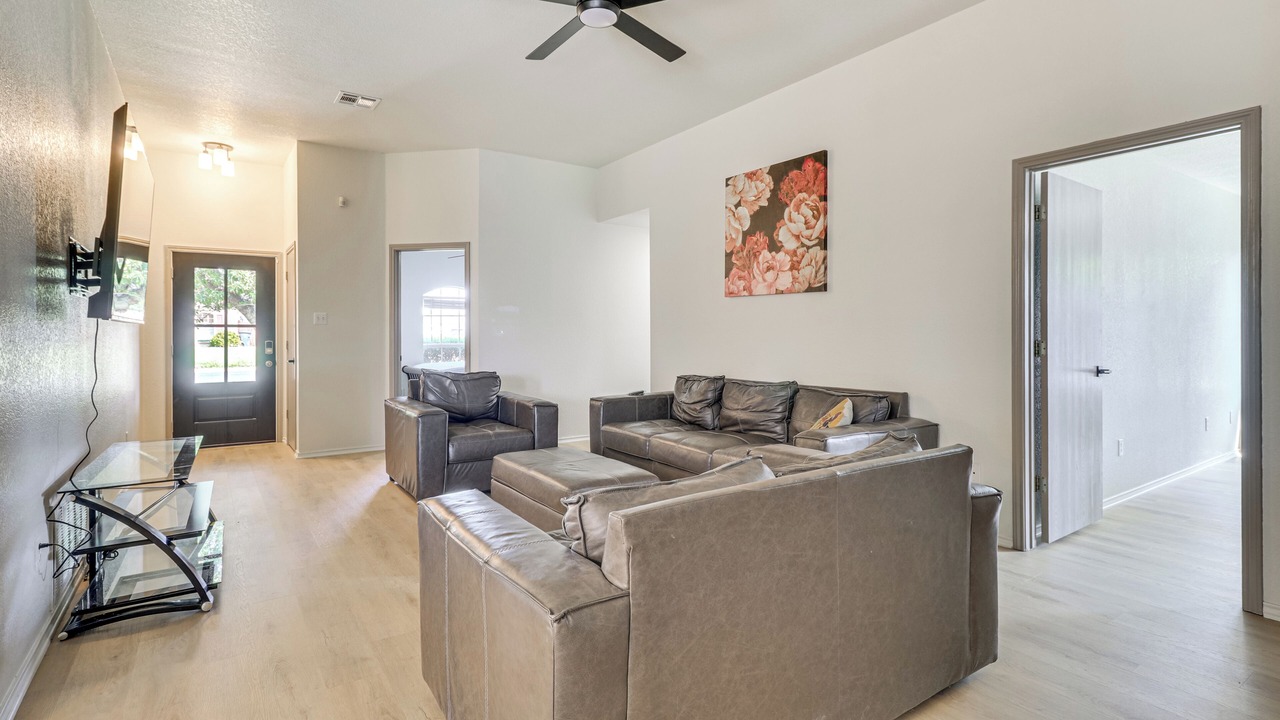 Photo of Livingroom in Killeen