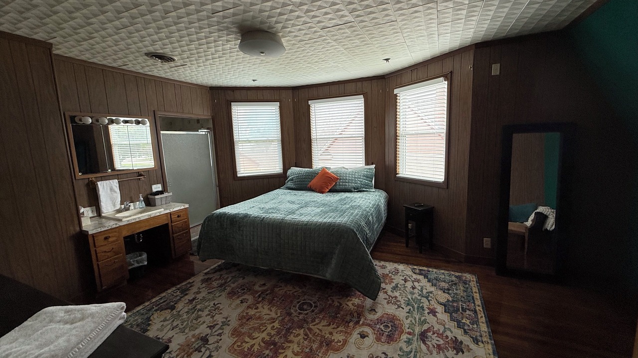 Photo of Bedroom in Holdrege