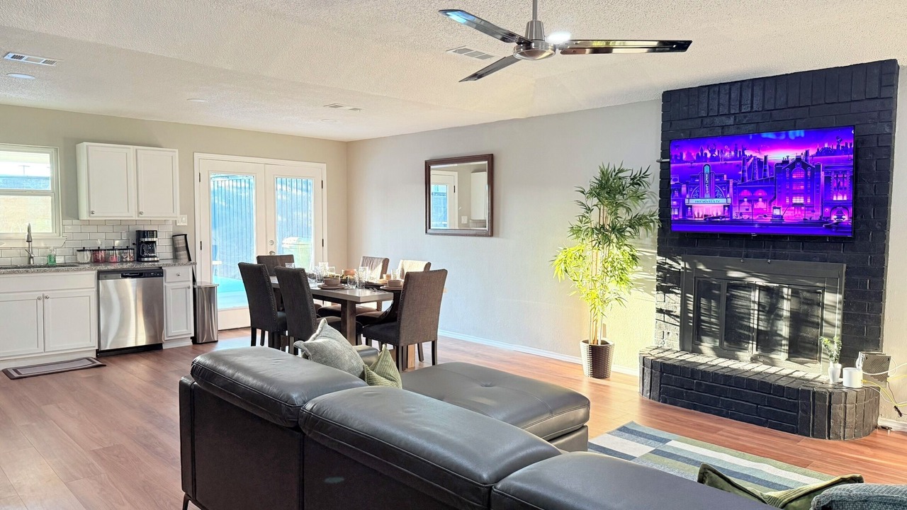 Photo of Livingroom in Watauga